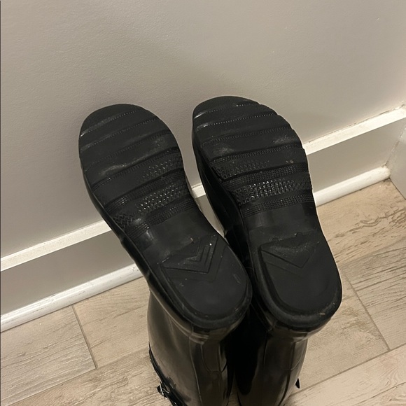 Hunter Classic Black Tall Boots - Picture 4 of 7